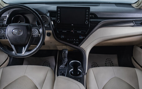 Toyota Camry, 2021 год, 3 899 000 рублей, 12 фотография