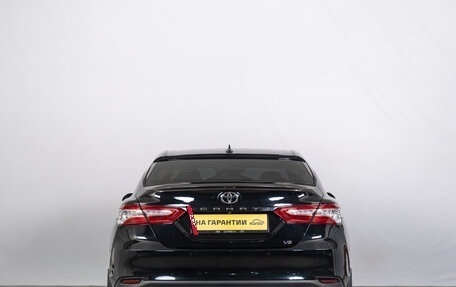 Toyota Camry, 2021 год, 3 899 000 рублей, 5 фотография