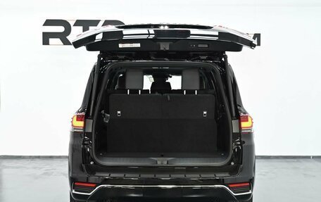 Toyota Land Cruiser, 2025 год, 15 300 000 рублей, 5 фотография