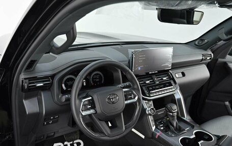 Toyota Land Cruiser, 2025 год, 15 300 000 рублей, 8 фотография