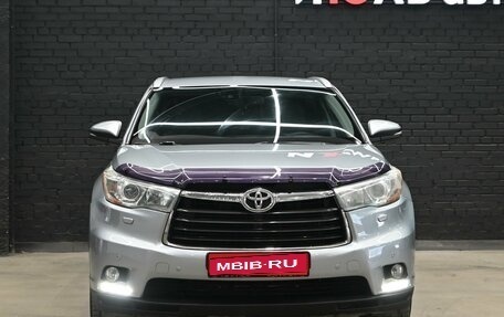 Toyota Highlander III, 2015 год, 3 150 000 рублей, 2 фотография