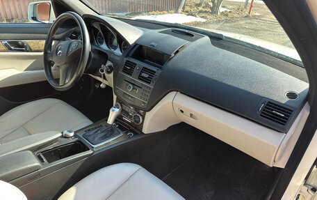 Mercedes-Benz C-Класс, 2010 год, 1 570 000 рублей, 6 фотография