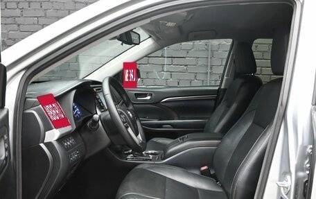 Toyota Highlander III, 2015 год, 3 150 000 рублей, 10 фотография