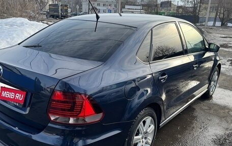 Volkswagen Polo VI (EU Market), 2015 год, 1 050 000 рублей, 1 фотография