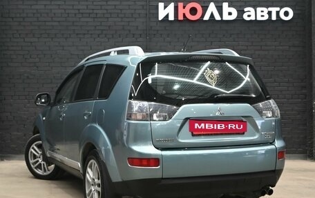 Mitsubishi Outlander III рестайлинг 3, 2008 год, 1 050 000 рублей, 4 фотография