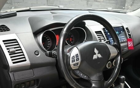 Mitsubishi Outlander III рестайлинг 3, 2008 год, 1 050 000 рублей, 12 фотография