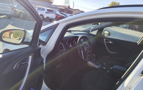 Opel Astra J, 2011 год, 670 000 рублей, 4 фотография