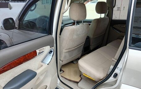 Toyota Land Cruiser Prado 120 рестайлинг, 2008 год, 2 650 000 рублей, 4 фотография