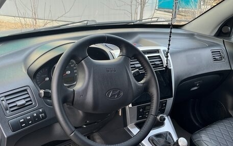 Hyundai Tucson III, 2006 год, 690 000 рублей, 2 фотография