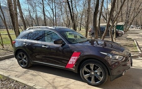 Infiniti QX70, 2015 год, 2 800 000 рублей, 5 фотография