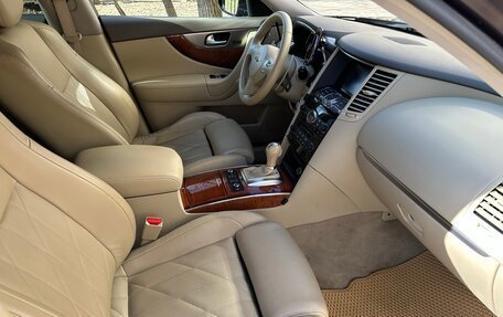 Infiniti QX70, 2015 год, 2 800 000 рублей, 12 фотография