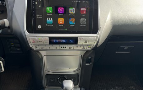 Toyota Land Cruiser Prado 150 рестайлинг 2, 2021 год, 4 600 000 рублей, 6 фотография