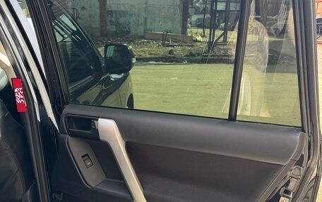 Toyota Land Cruiser Prado 150 рестайлинг 2, 2021 год, 4 600 000 рублей, 21 фотография