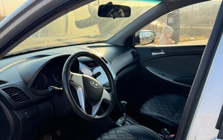 Hyundai Solaris II рестайлинг, 2011 год, 730 000 рублей, 5 фотография