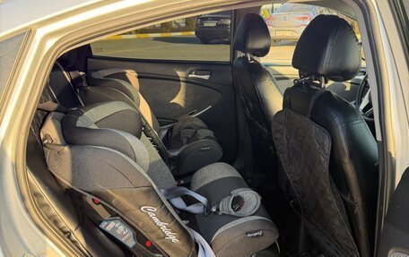 Hyundai Solaris II рестайлинг, 2011 год, 730 000 рублей, 12 фотография