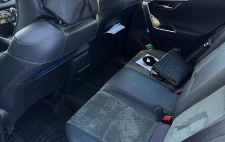 Toyota RAV4, 2023 год, 3 700 000 рублей, 11 фотография