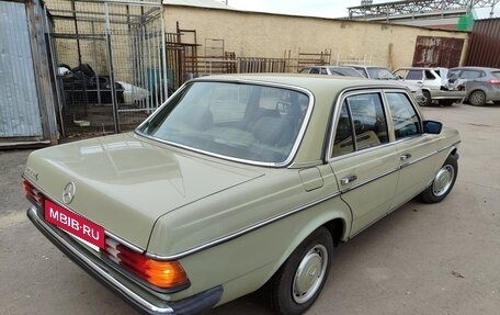 Mercedes-Benz W123, 1984 год, 600 000 рублей, 4 фотография