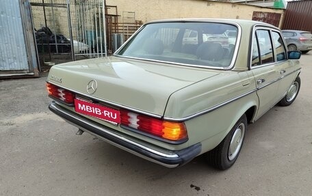 Mercedes-Benz W123, 1984 год, 600 000 рублей, 5 фотография