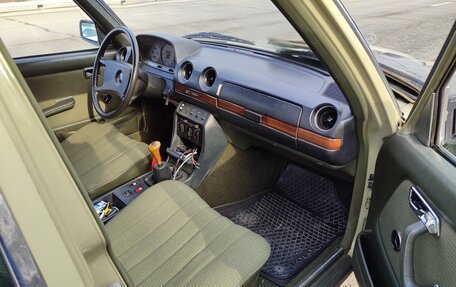 Mercedes-Benz W123, 1984 год, 600 000 рублей, 18 фотография