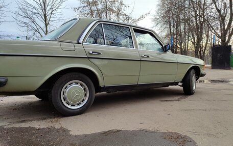 Mercedes-Benz W123, 1984 год, 600 000 рублей, 11 фотография
