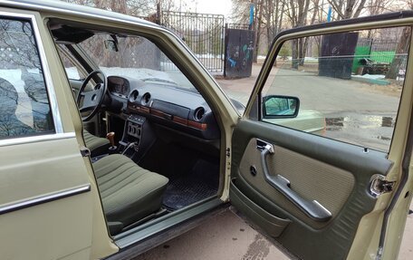 Mercedes-Benz W123, 1984 год, 600 000 рублей, 10 фотография