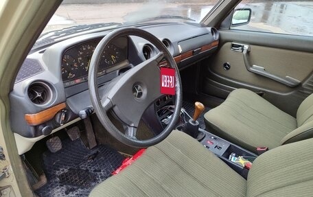 Mercedes-Benz W123, 1984 год, 600 000 рублей, 12 фотография