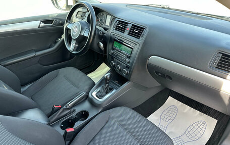 Volkswagen Jetta VI, 2013 год, 930 000 рублей, 9 фотография