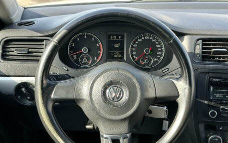 Volkswagen Jetta VI, 2013 год, 930 000 рублей, 10 фотография