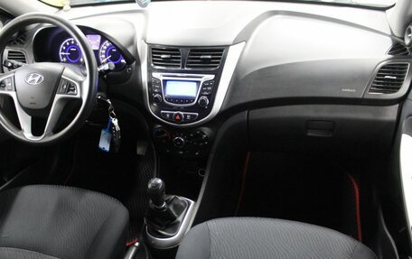 Hyundai Solaris II рестайлинг, 2014 год, 780 000 рублей, 19 фотография