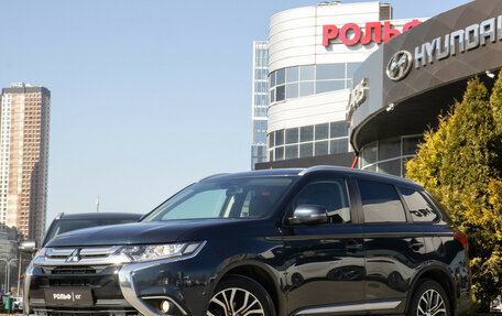 Mitsubishi Outlander III рестайлинг 3, 2018 год, 2 168 000 рублей, 1 фотография