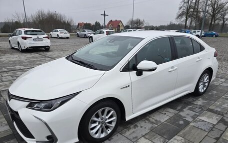 Toyota Corolla, 2021 год, 1 750 000 рублей, 1 фотография