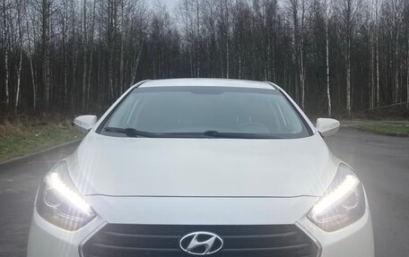 Hyundai i40 I рестайлинг, 2015 год, 940 000 рублей, 1 фотография