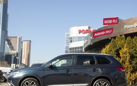 Mitsubishi Outlander III рестайлинг 3, 2018 год, 2 168 000 рублей, 7 фотография