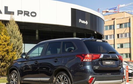 Mitsubishi Outlander III рестайлинг 3, 2018 год, 2 168 000 рублей, 19 фотография