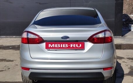 Ford Fiesta, 2016 год, 800 000 рублей, 3 фотография