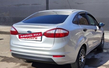 Ford Fiesta, 2016 год, 800 000 рублей, 2 фотография