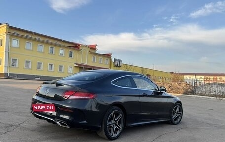 Mercedes-Benz C-Класс, 2019 год, 2 680 000 рублей, 4 фотография