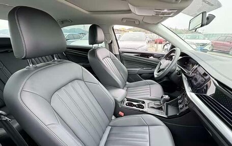 Volkswagen Passat B8 рестайлинг, 2023 год, 2 700 000 рублей, 15 фотография