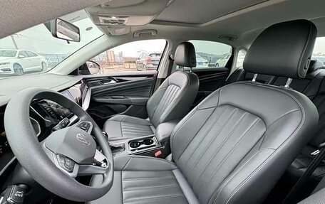 Volkswagen Passat B8 рестайлинг, 2023 год, 2 700 000 рублей, 9 фотография