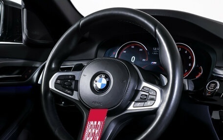 BMW 5 серия, 2018 год, 3 659 000 рублей, 15 фотография