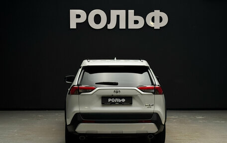 Toyota RAV4, 2024 год, 3 950 000 рублей, 4 фотография