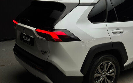 Toyota RAV4, 2024 год, 3 950 000 рублей, 9 фотография