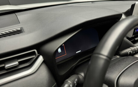 Toyota RAV4, 2024 год, 3 950 000 рублей, 21 фотография