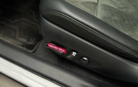 Toyota RAV4, 2024 год, 3 950 000 рублей, 17 фотография