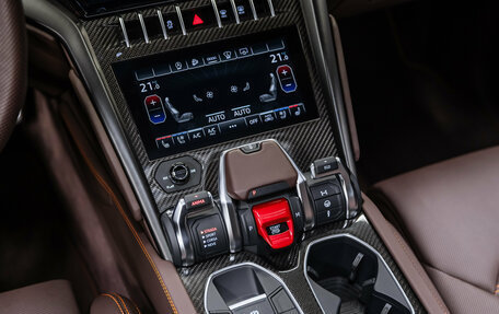 Lamborghini Urus I, 2023 год, 37 500 000 рублей, 16 фотография