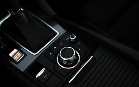 Mazda 6, 2017 год, 1 999 000 рублей, 13 фотография