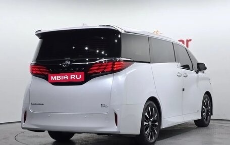 Toyota Alphard, 2025 год, 10 785 000 рублей, 2 фотография