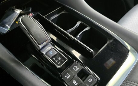 Toyota Alphard, 2025 год, 10 785 000 рублей, 17 фотография