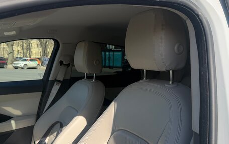 Jaguar E-Pace, 2019 год, 2 200 000 рублей, 7 фотография