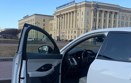 Jaguar E-Pace, 2019 год, 2 200 000 рублей, 11 фотография